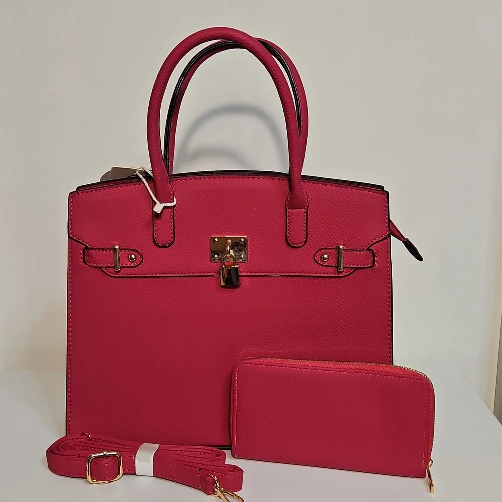 Risotto Fuschia Vegan Leather Shoulder Bag NWT